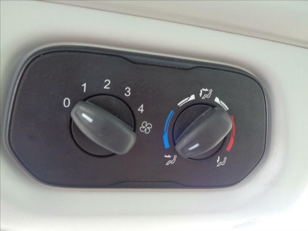Ford Transit 2, 0 TDCI  L3H2 6MÍST KLIMA