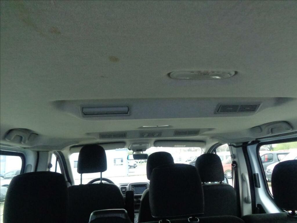 Opel Vivaro 1, 6 CDTI  L1H1 9 MÍST BUS KLIMA