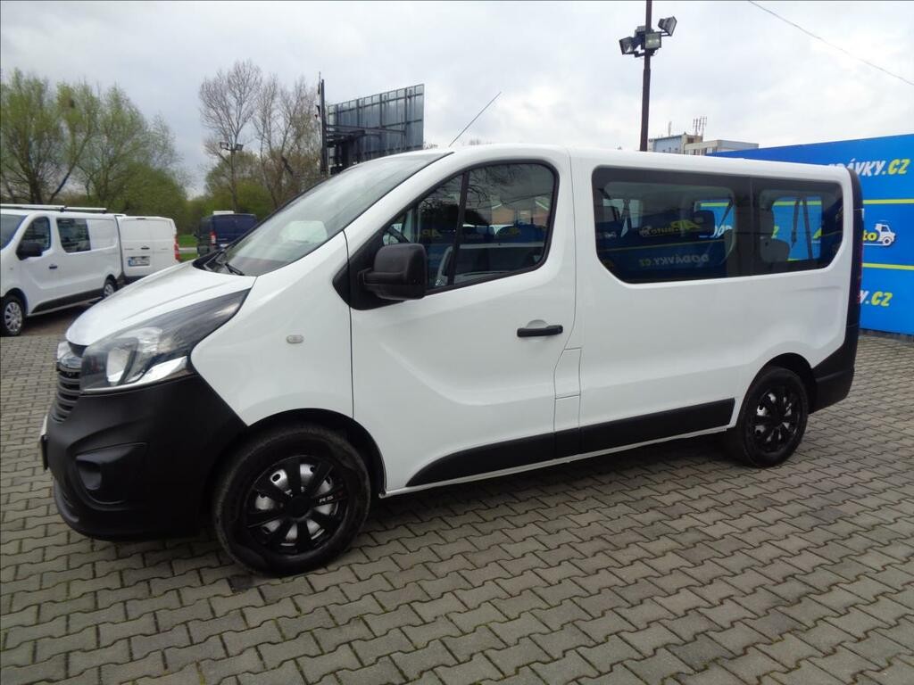 Opel Vivaro 1, 6 CDTI  L1H1 9 MÍST BUS KLIMA