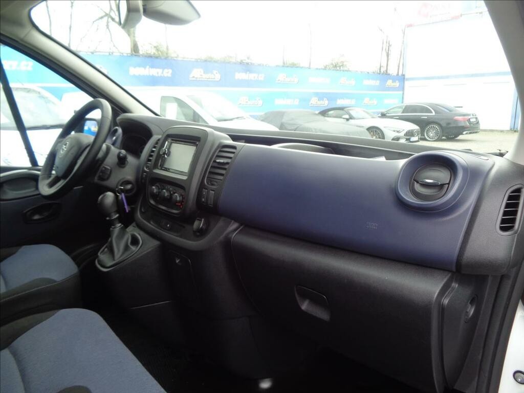 Opel Vivaro 1, 6 CDTI  L1H1 9 MÍST BUS KLIMA