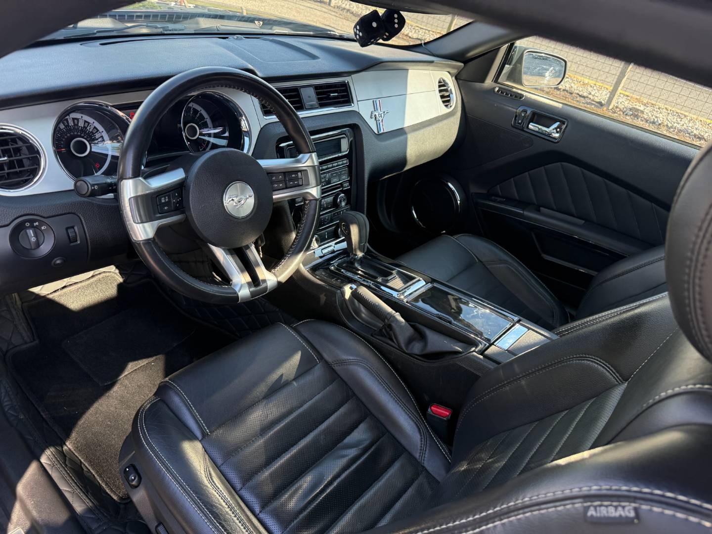 Ford Mustang V6 3.7L. 227kw Automat