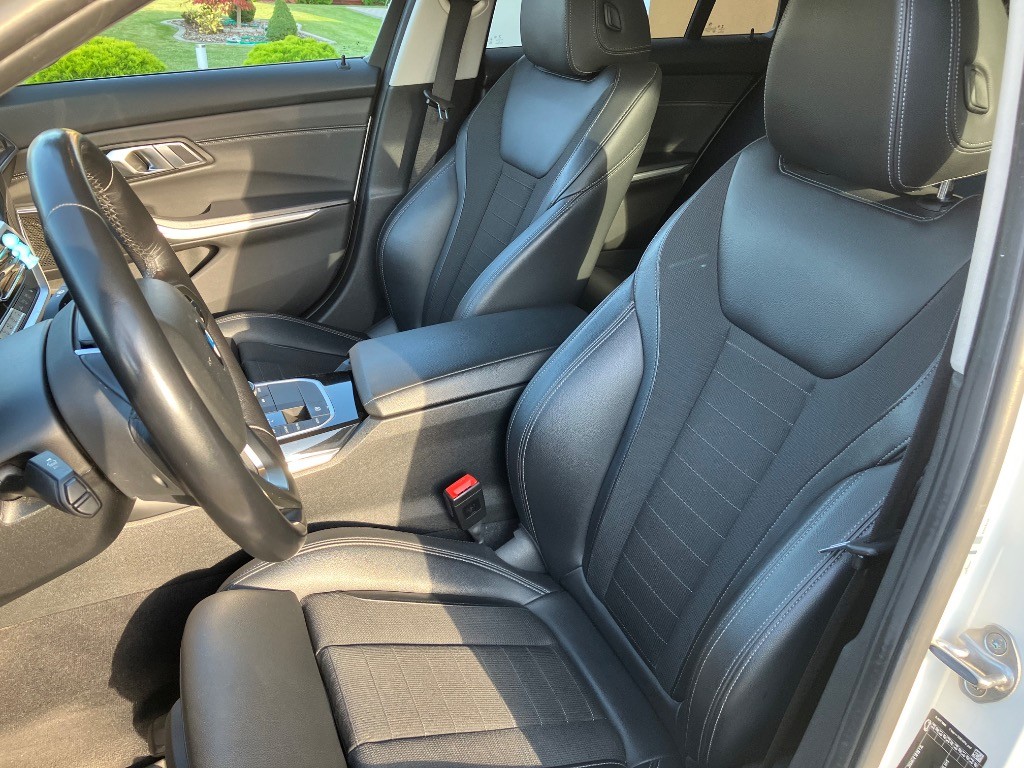BMW rad 3 Touring 320d Touring xDrive Sport Line A/T