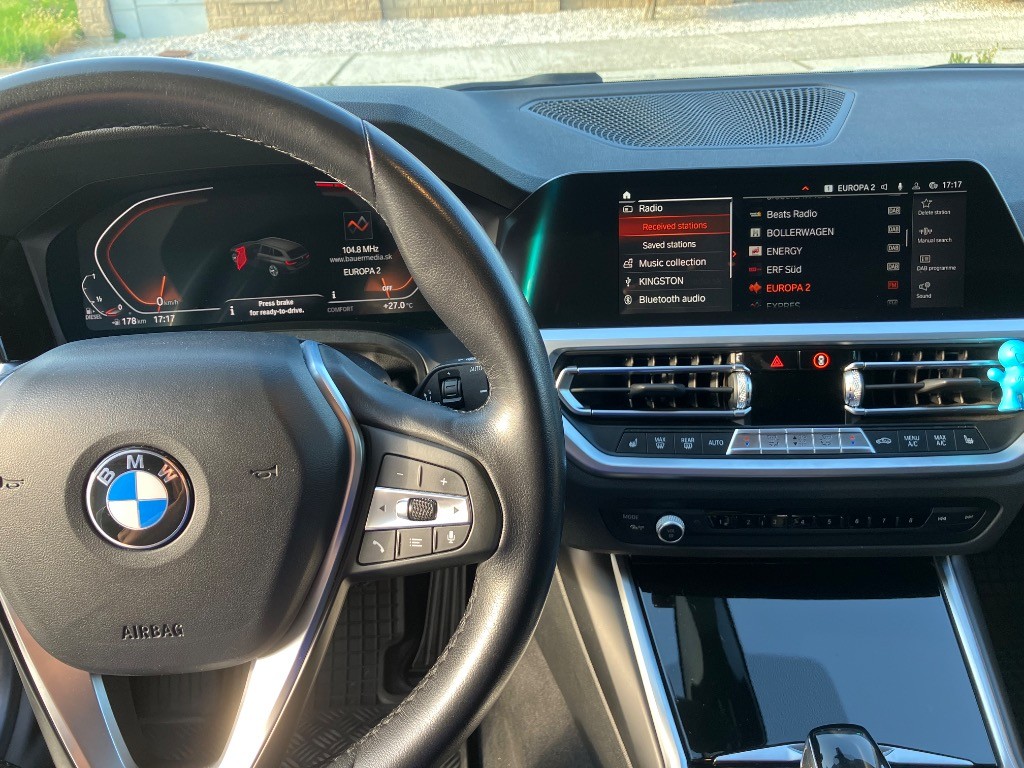 BMW rad 3 Touring 320d Touring xDrive Sport Line A/T