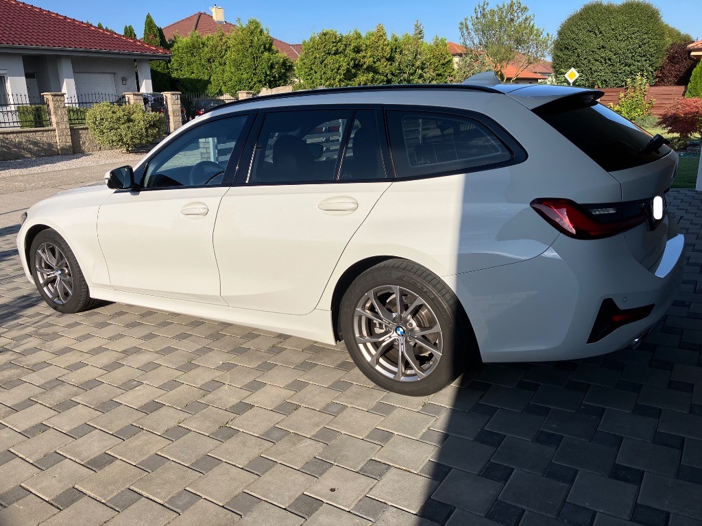 BMW rad 3 Touring 320d Touring xDrive Sport Line A/T