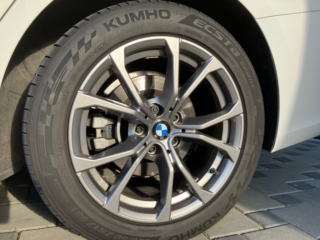 BMW rad 3 Touring 320d Touring xDrive Sport Line A/T