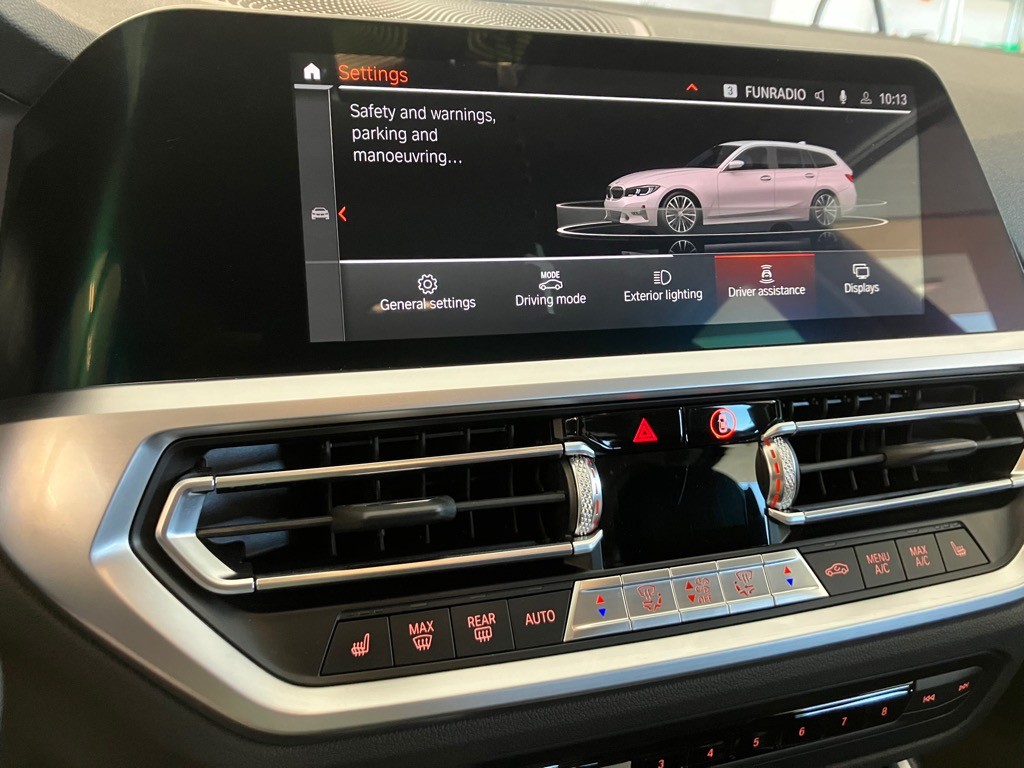 BMW rad 3 Touring 320d Touring xDrive Sport Line A/T