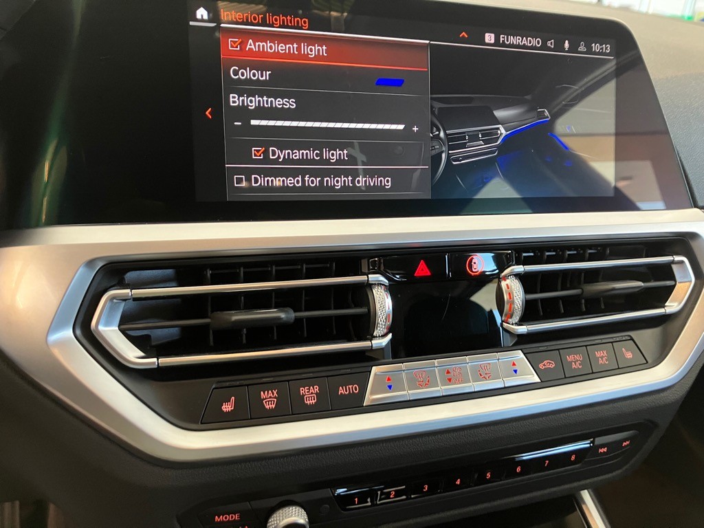 BMW rad 3 Touring 320d Touring xDrive Sport Line A/T