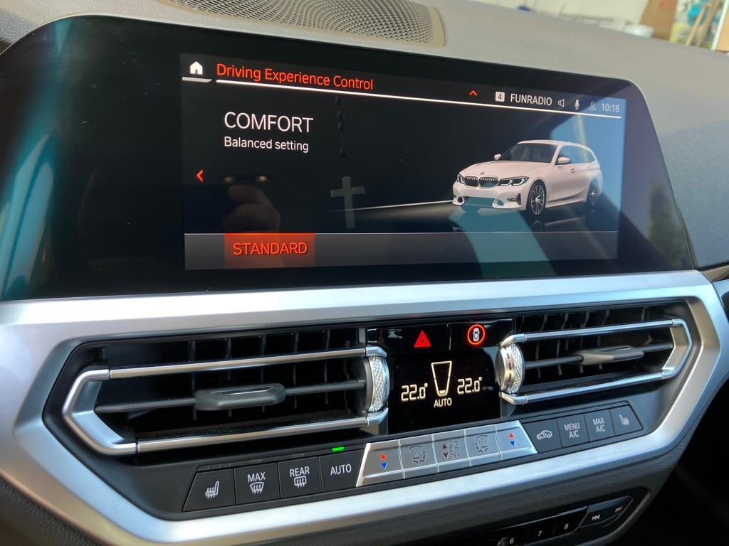BMW rad 3 Touring 320d Touring xDrive Sport Line A/T