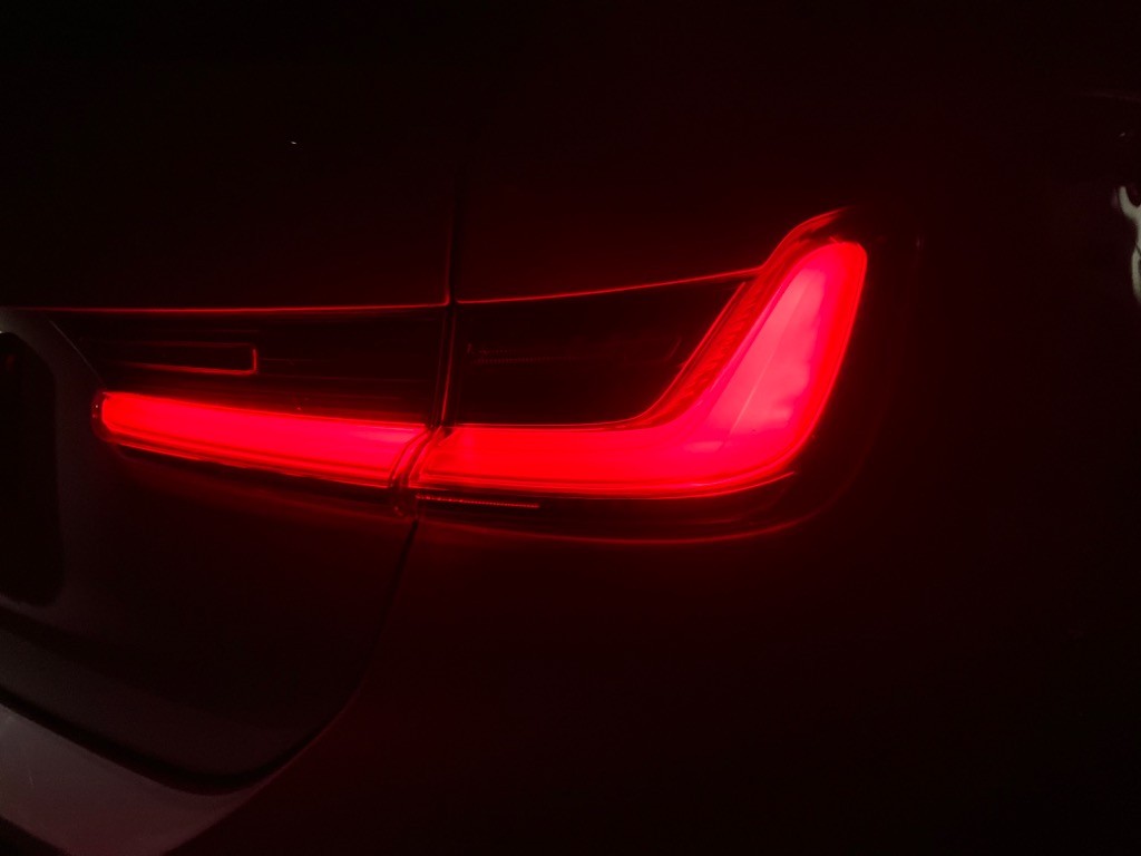 BMW rad 3 Touring 320d Touring xDrive Sport Line A/T