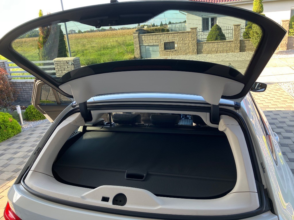 BMW rad 3 Touring 320d Touring xDrive Sport Line A/T