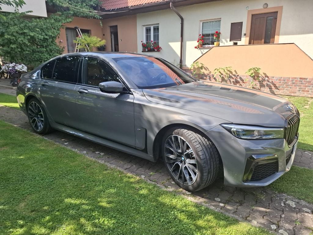 BMW rad 7 740d xDrive A/T