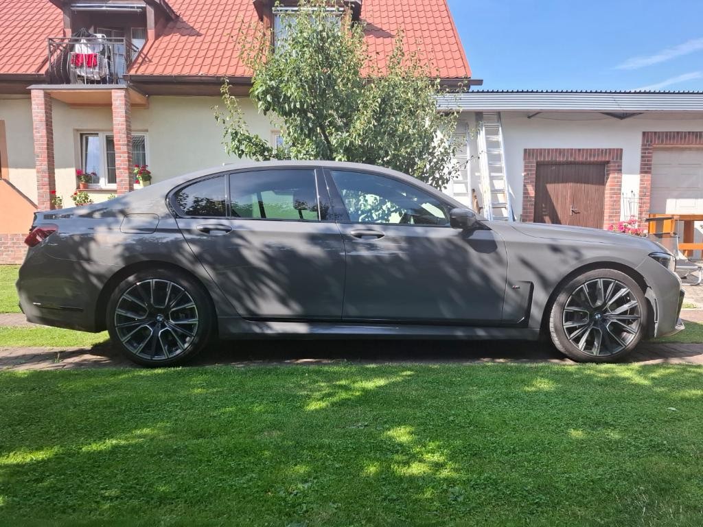 BMW rad 7 740d xDrive A/T