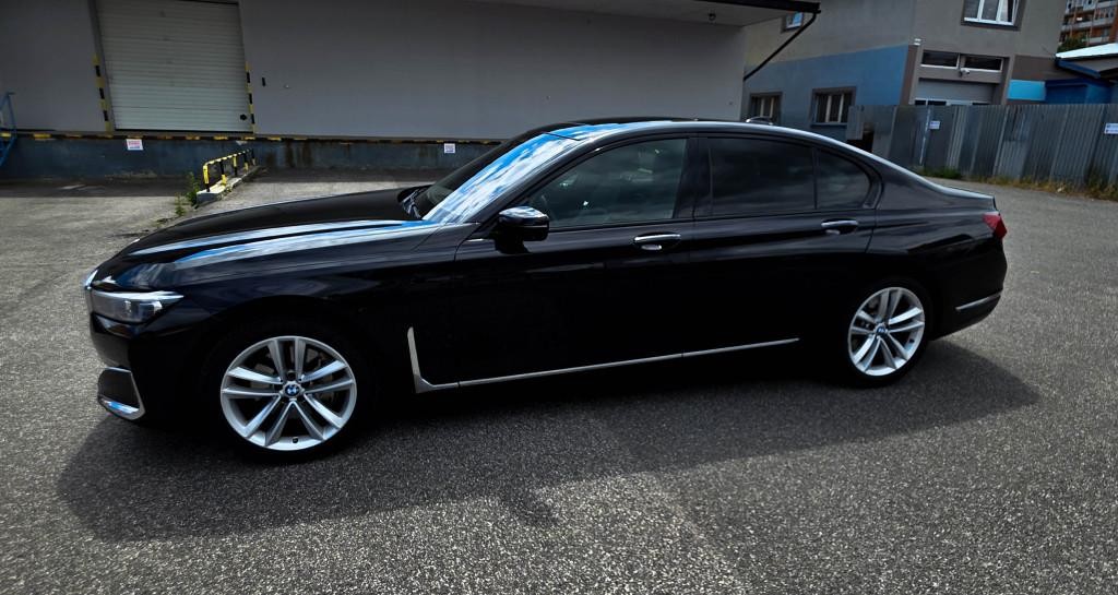 BMW rad 7 730d mHEV xDrive A/T