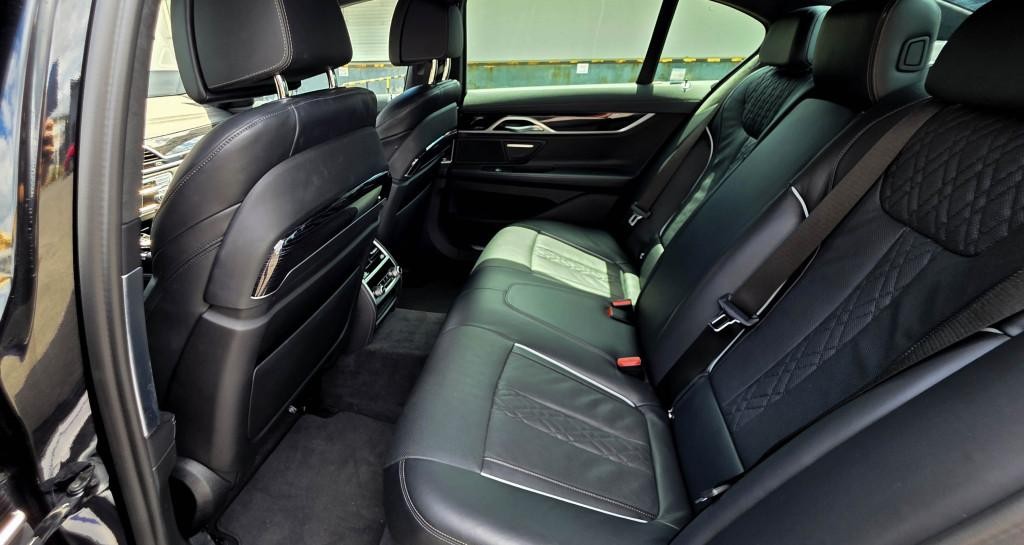 BMW rad 7 730d mHEV xDrive A/T