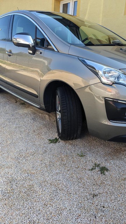 Peugeot 3008 1.6 BlueHDi S&S Active EAT6