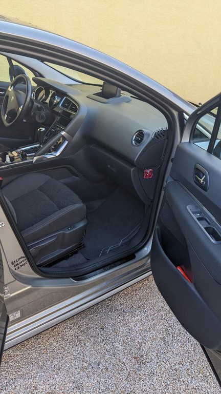 Peugeot 3008 1.6 BlueHDi S&S Active EAT6