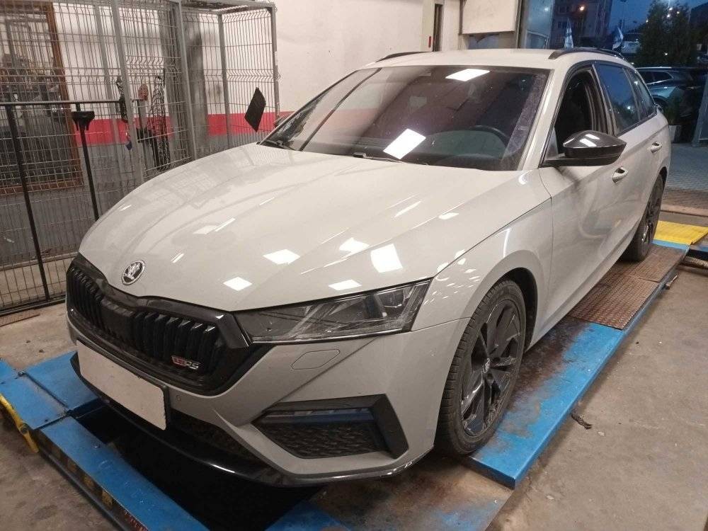 Škoda Octavia Combi 2.0 TSI RS DSG