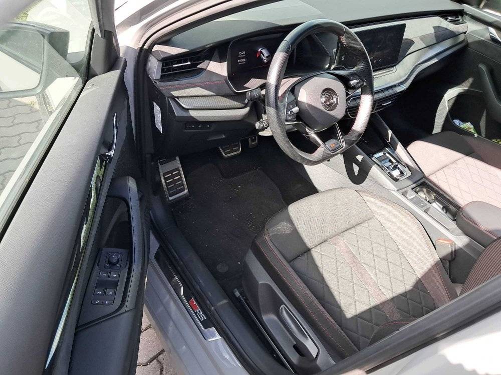 Škoda Octavia Combi 2.0 TSI RS DSG