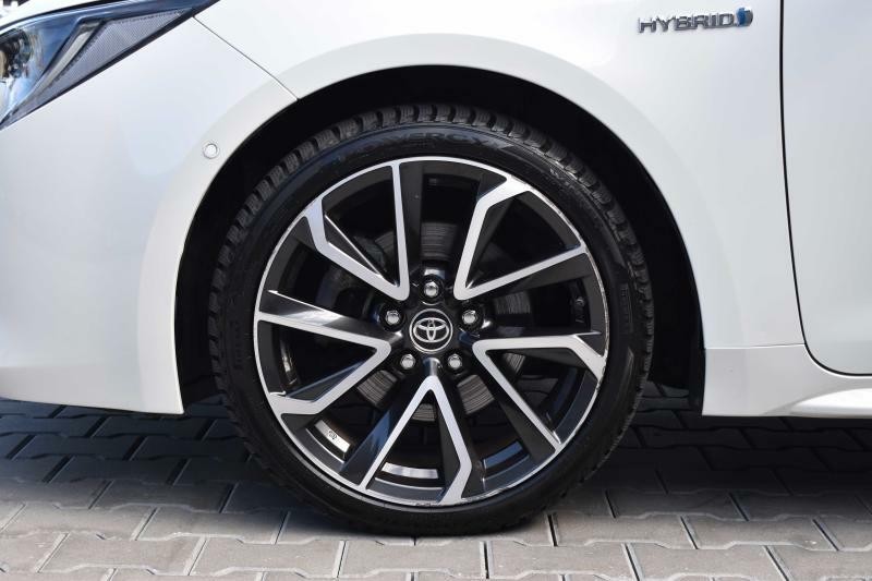 Toyota Corolla Combi 2.0Hybrid*GR SPORT*KAMERA*DPH*
