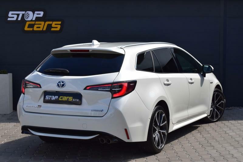 Toyota Corolla Combi 2.0Hybrid*GR SPORT*KAMERA*DPH*