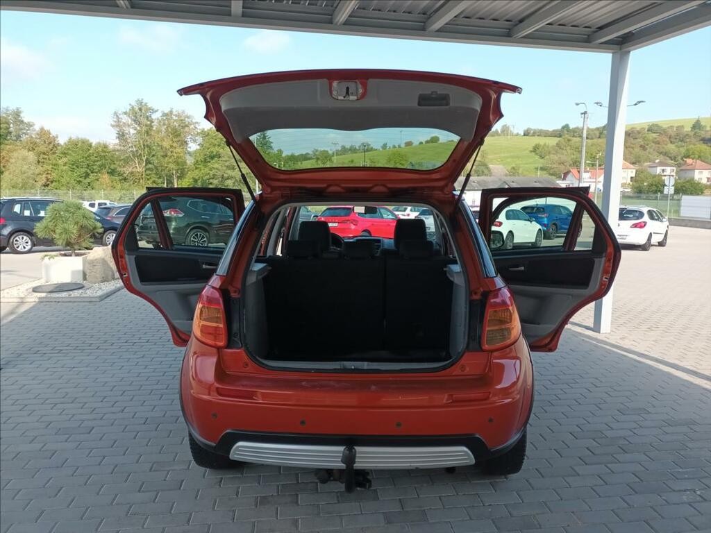 Suzuki SX4 1, 6 VVT-i, 4X4, SERVISKA, TAŽNÉ