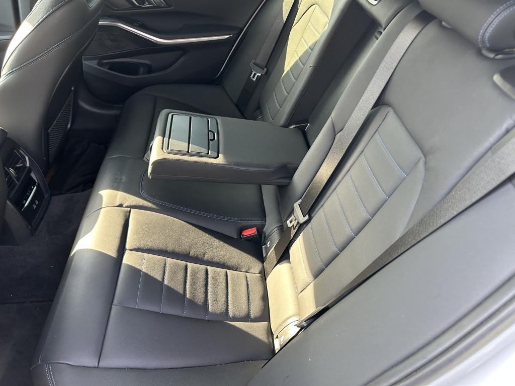BMW M3 40d mHEV Touring xDrive A/T