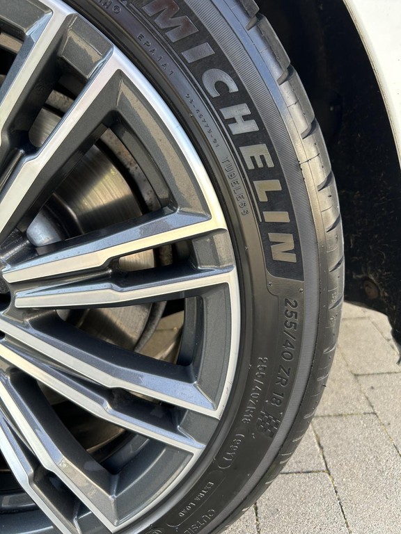 BMW M3 40d mHEV Touring xDrive A/T