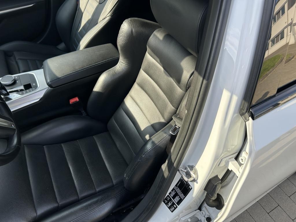 BMW M3 40d mHEV Touring xDrive A/T