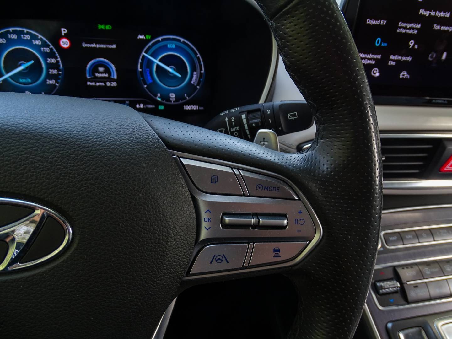 Hyundai Santa Fe 1.6 T-GDi HEV 4x4, 132kW, AKO NOVÉ, PLNÁ SERVISNÁ HISÓRIA, ZÁRUKA