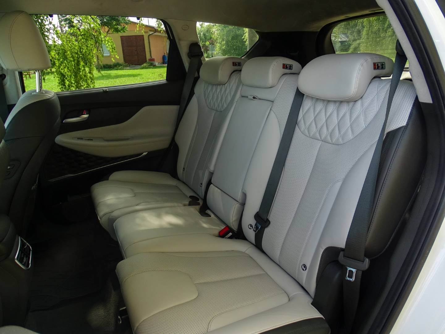 Hyundai Santa Fe 1.6 T-GDi HEV 4x4, 132kW, AKO NOVÉ, PLNÁ SERVISNÁ HISÓRIA, ZÁRUKA