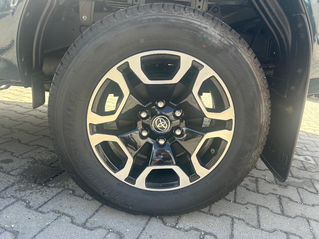 Toyota Hilux DC 2.8 I D-4D Executive 4x4 A/T