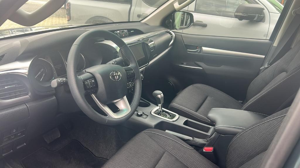 Toyota Hilux DC 2.8 I D-4D Executive 4x4 A/T