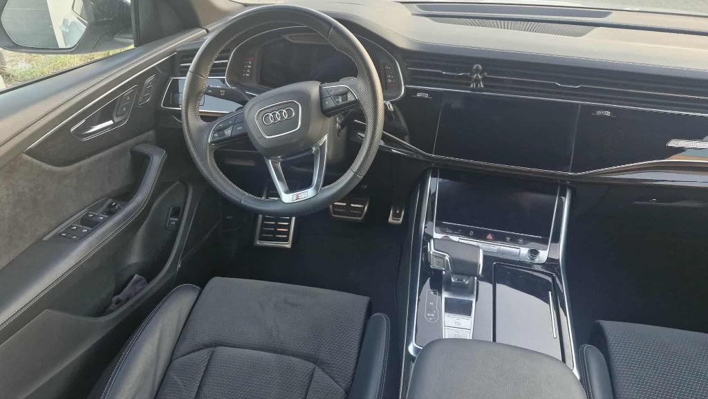 Audi SQ8 TFSI mHEV quattro tiptronic