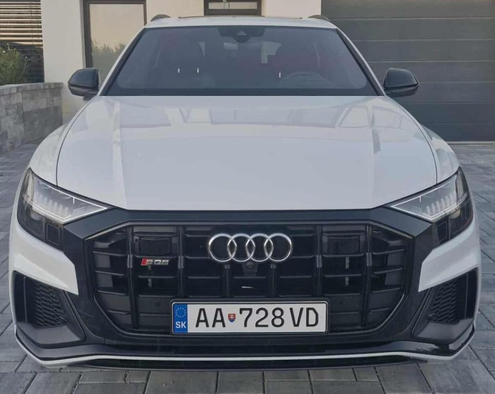 Audi SQ8 TFSI mHEV quattro tiptronic