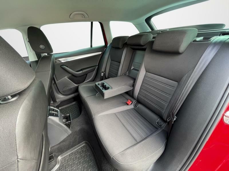 Škoda Octavia Combi combi 1.6 TDI 85kW Ambition Pl