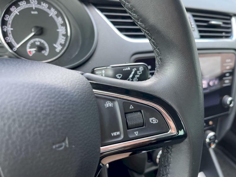 Škoda Octavia Combi combi 1.6 TDI 85kW Ambition Pl