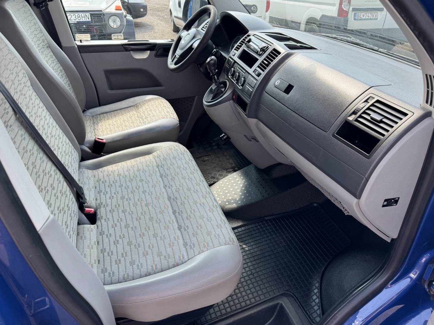 Volkswagen Transporter T5 2.0 TDI 140k KR 4MOTION