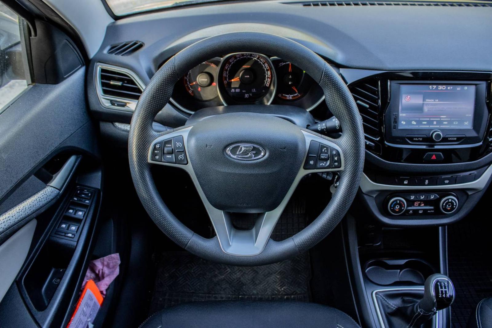 Lada Vesta SW Cross 1.6 / 1.MAJITEĽ / AJ NA SPLÁTKY