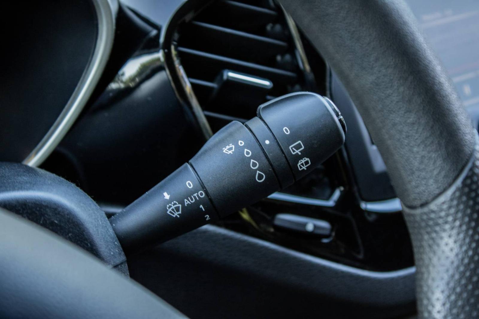 Lada Vesta SW Cross 1.6 / 1.MAJITEĽ / AJ NA SPLÁTKY