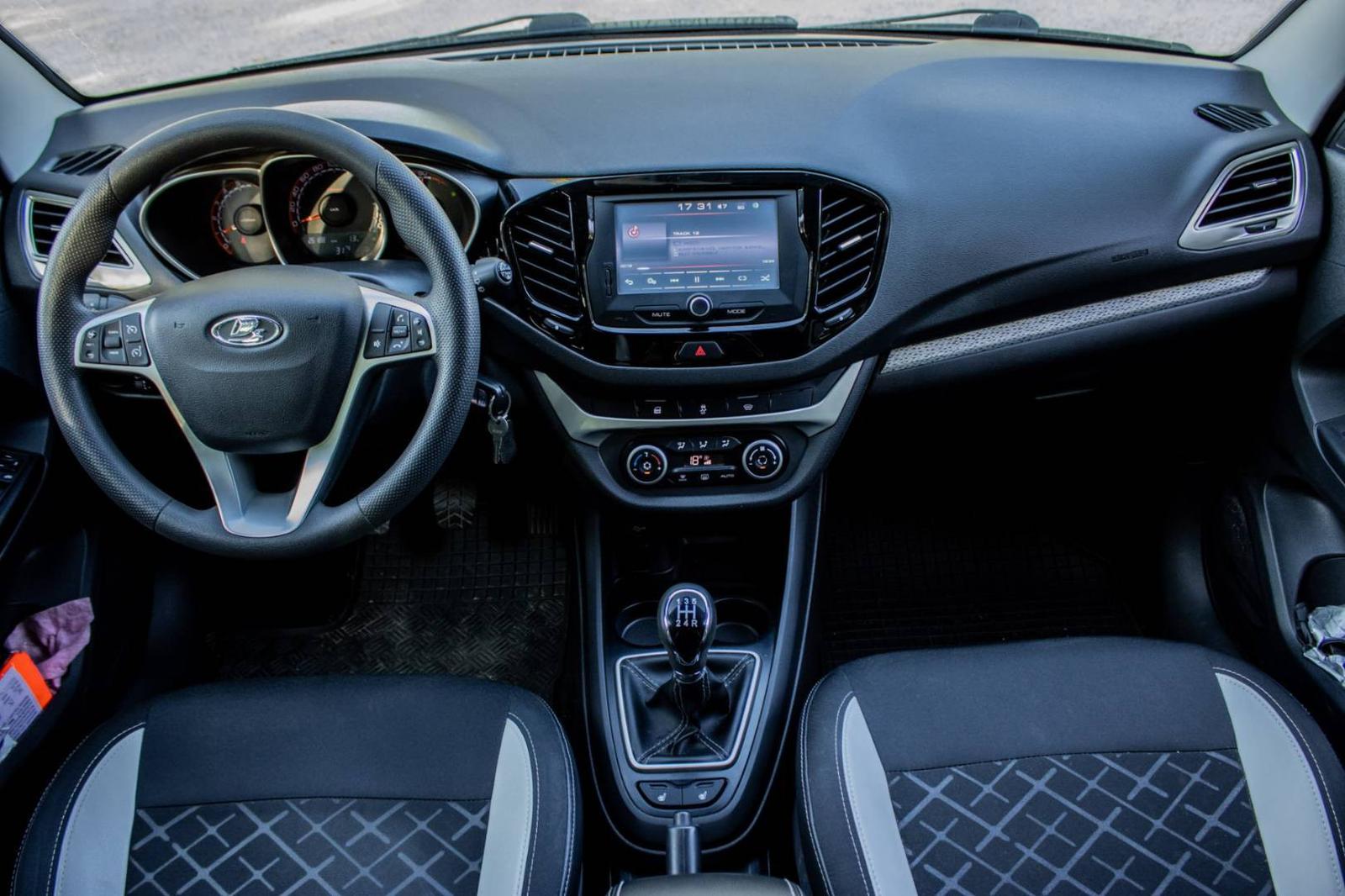 Lada Vesta SW Cross 1.6 / 1.MAJITEĽ / AJ NA SPLÁTKY