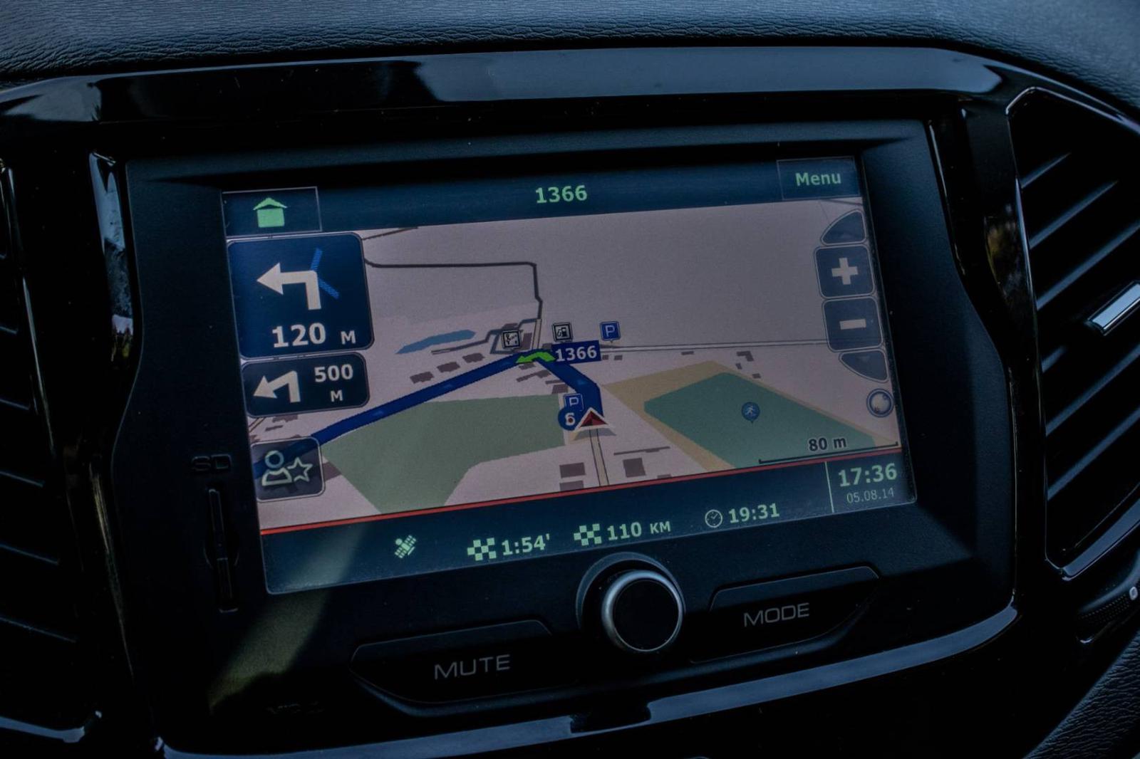 Lada Vesta SW Cross 1.6 / 1.MAJITEĽ / AJ NA SPLÁTKY
