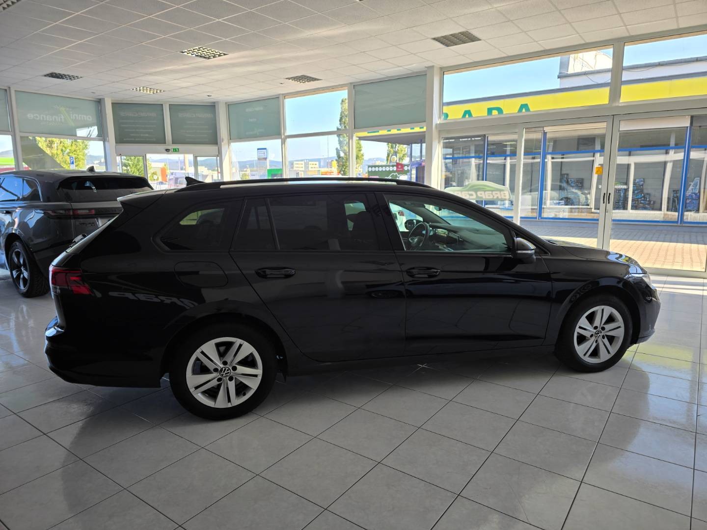 Volkswagen Golf Variant Comfort line PLUS, AT/7, 2022, NAVI