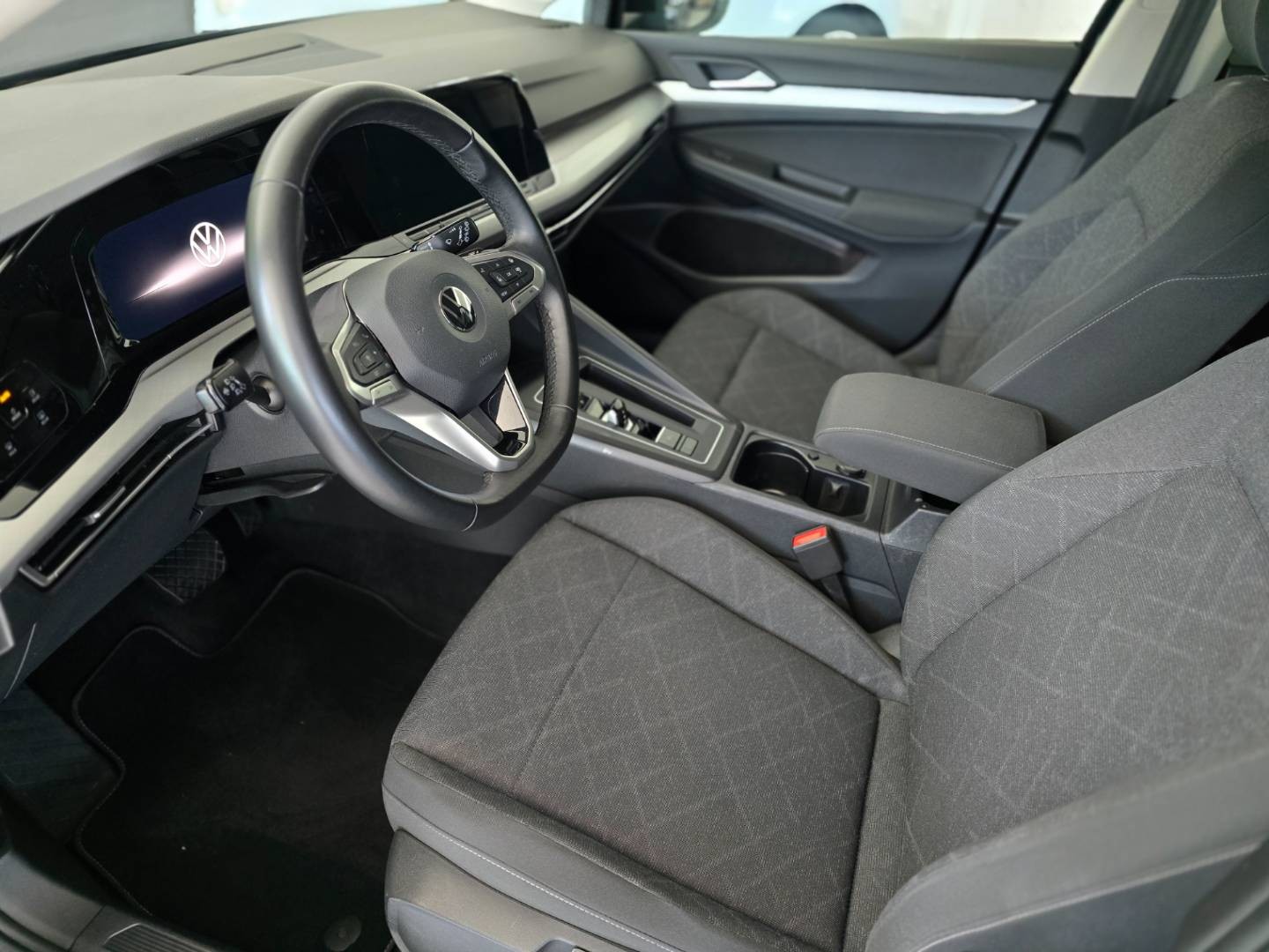 Volkswagen Golf Variant Comfort line PLUS, AT/7, 2022, NAVI