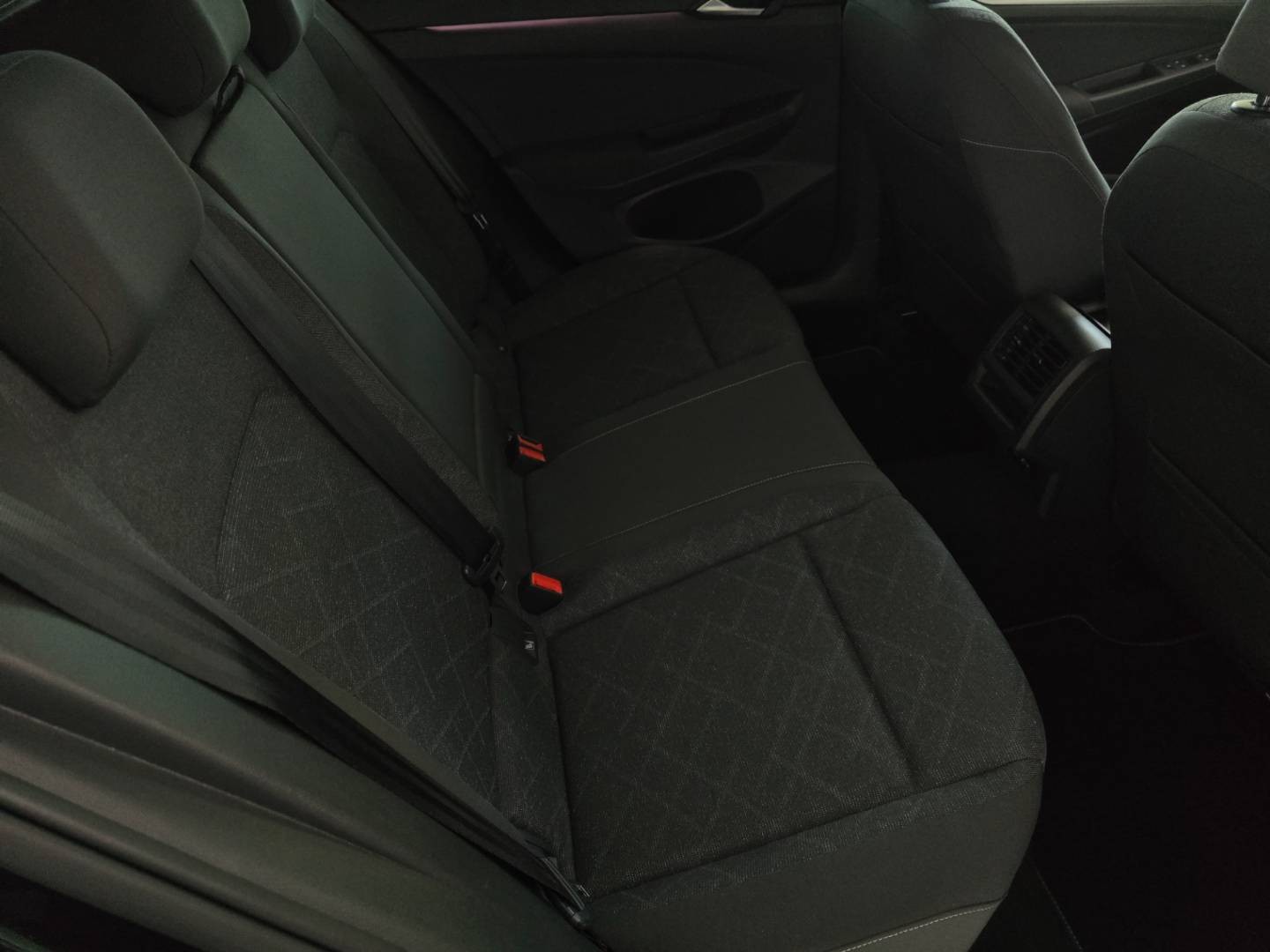 Volkswagen Golf Variant Comfort line PLUS, AT/7, 2022, NAVI