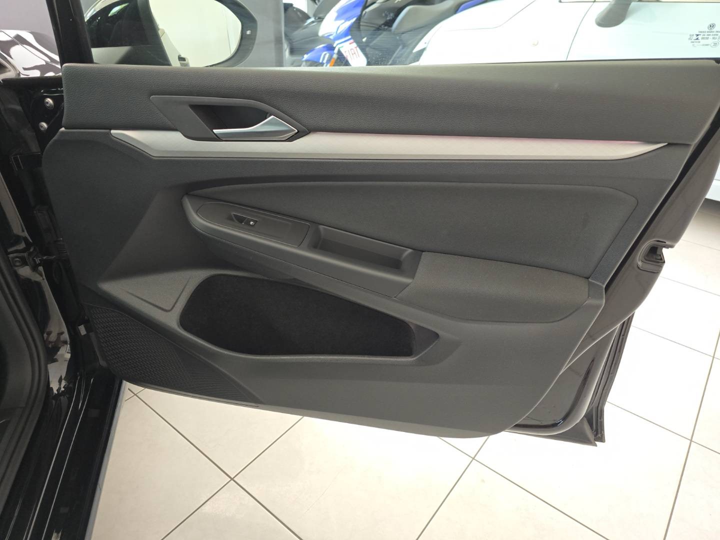 Volkswagen Golf Variant Comfort line PLUS, AT/7, 2022, NAVI