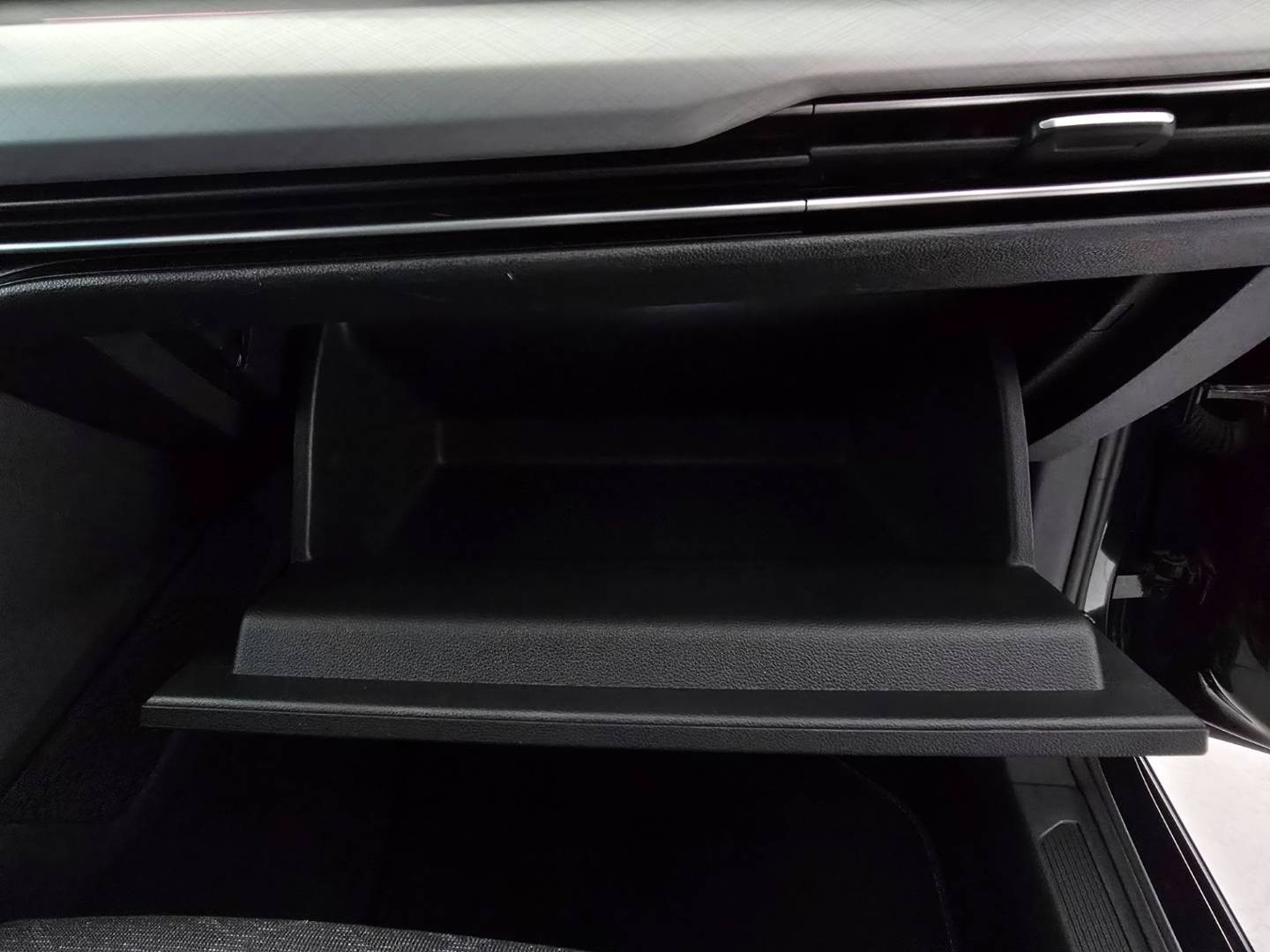Volkswagen Golf Variant Comfort line PLUS, AT/7, 2022, NAVI