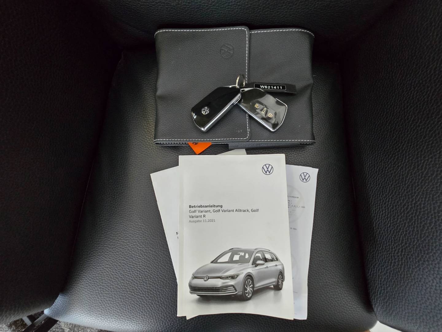 Volkswagen Golf Variant Comfort line PLUS, AT/7, 2022, NAVI