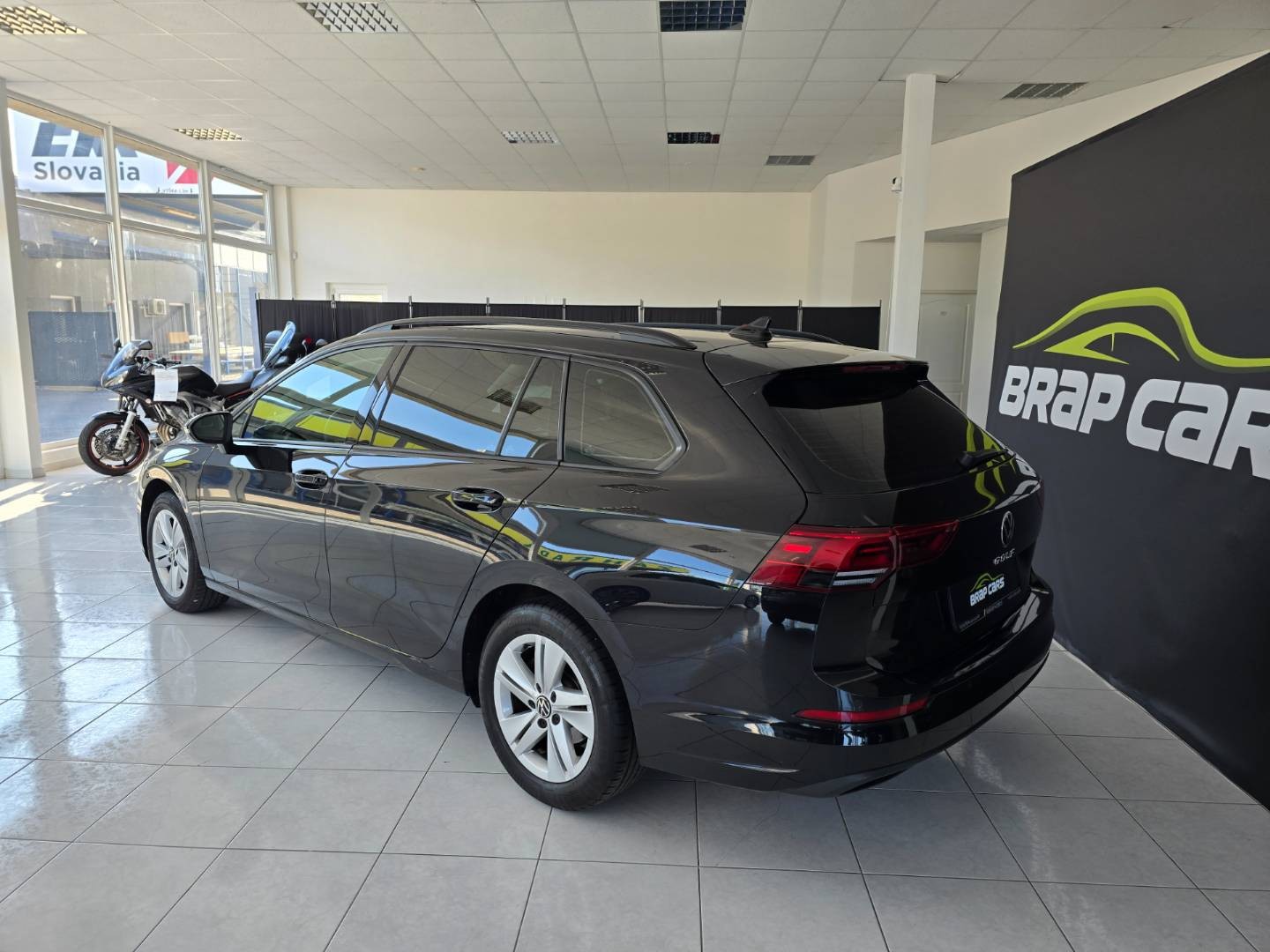 Volkswagen Golf Variant Comfort line PLUS, AT/7, 2022, NAVI