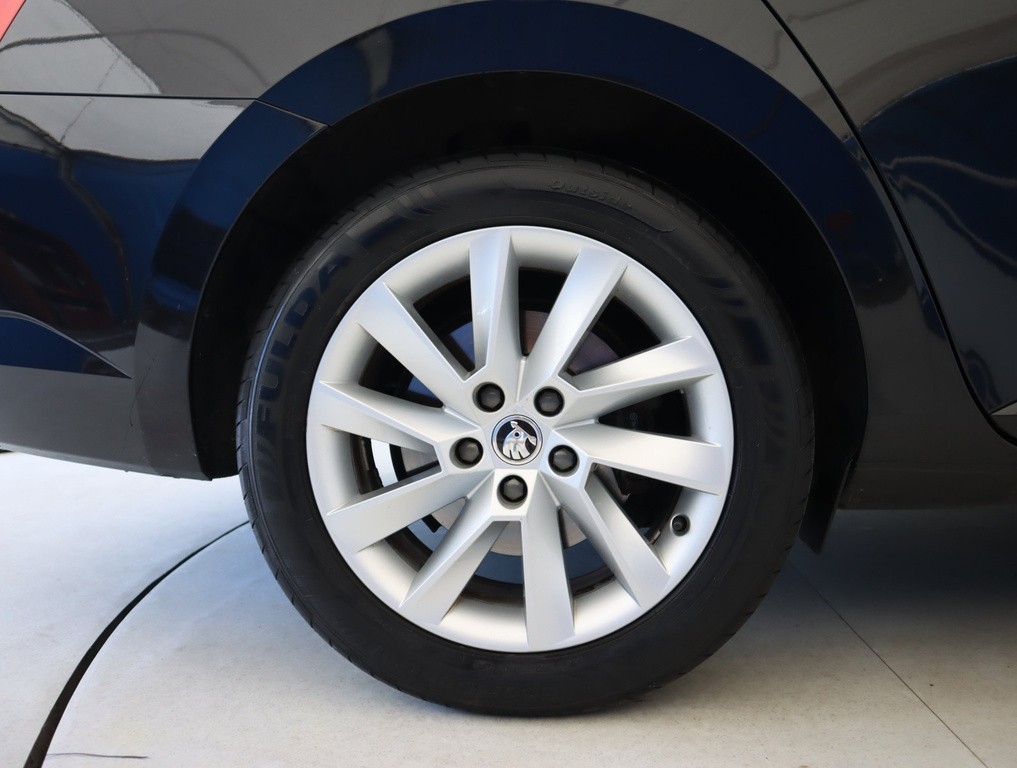 Skoda Superb Ambition 2.0 TDI