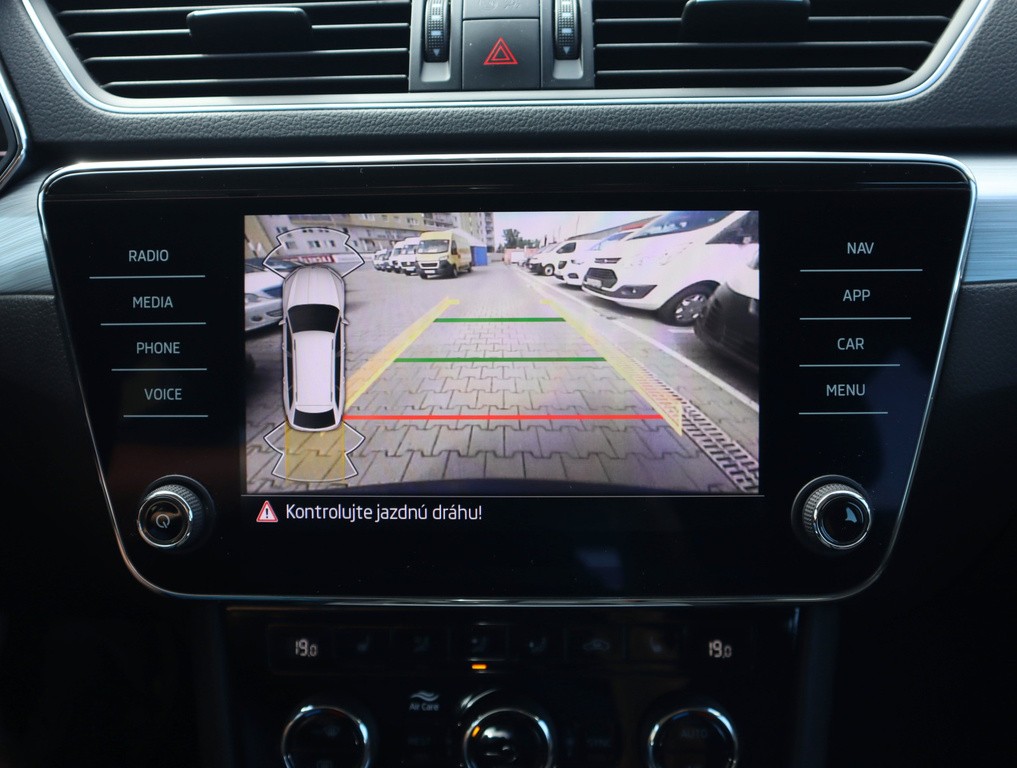 Skoda Superb Ambition 2.0 TDI